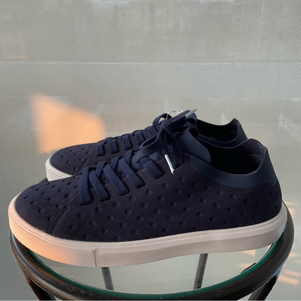 Native unisex shoes Monaco Low NWOB in regatta blue/shell white. Size 5.5M, 7.5W